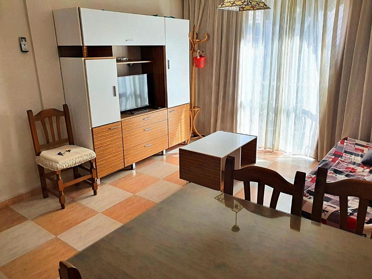 Apartamento Un Dormitorio En Бенидорм Екстериор снимка