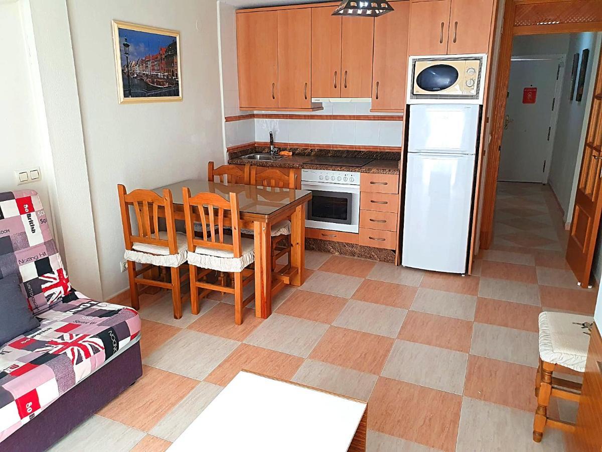 Apartamento Un Dormitorio En Бенидорм Екстериор снимка